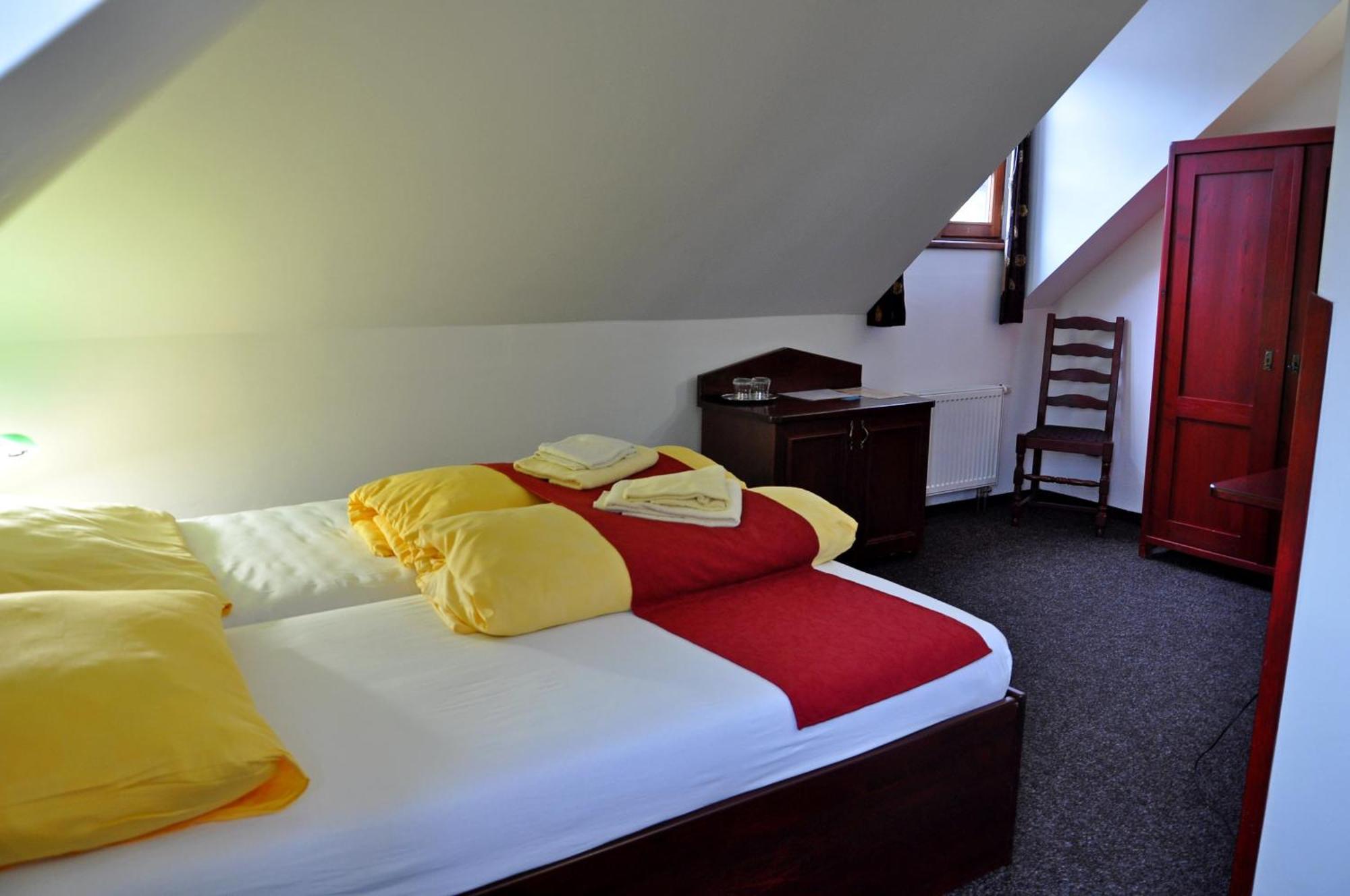 Hotel St Florian Loket ห้อง รูปภาพ